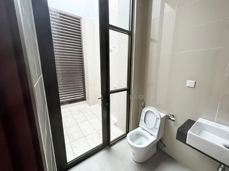 Semi-Detached House for Sale in Setia Eco Templer (Rawang) - Lucas Loh - Bathroom - PropertyGuru.com.my