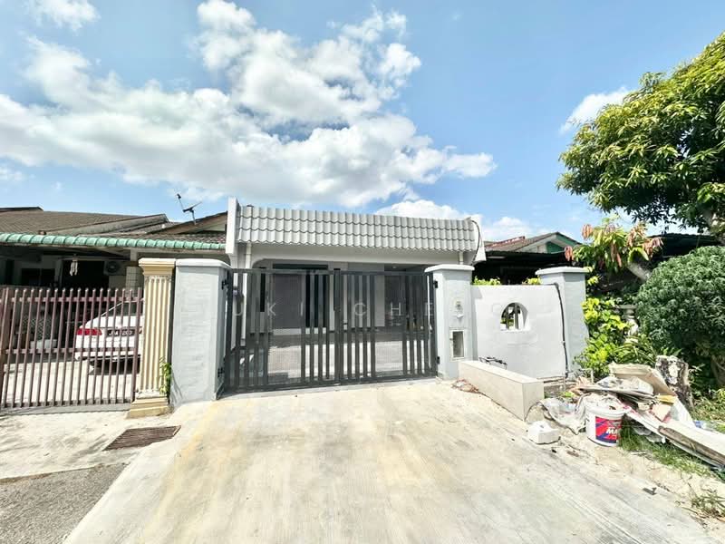 1-storey Terraced House for Sale in Taman Rinting (Masai) - Yuki Cheng - Exterior - PropertyGuru.com.my