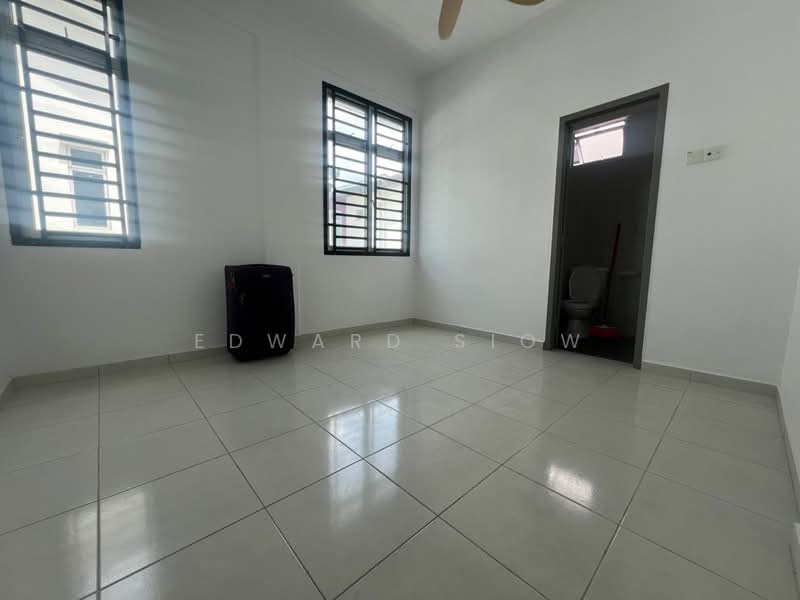 Cluster House for Sale in Skudai (Johor) - Edward Siow - Interior - PropertyGuru.com.my