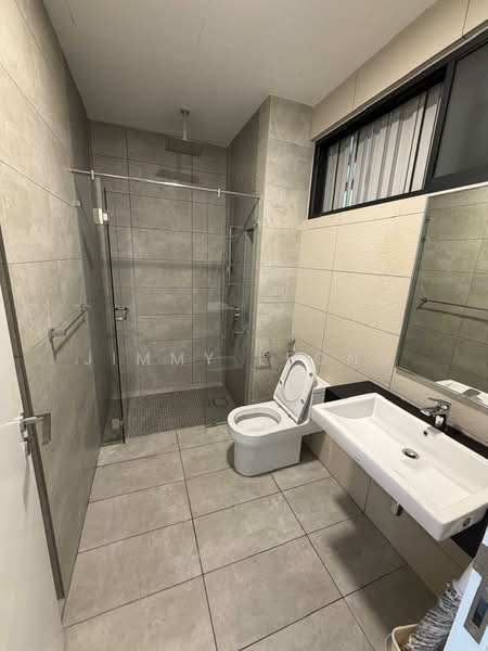 Service Residence for Sale at Park @ One South - Jimmy Leong - Bathroom - PropertyGuru.com.my