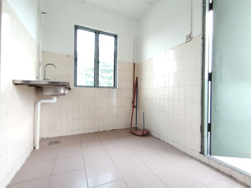 Flat for Sale at Seksyen 2 Wangsa Maju Flat - Hacken Gan - Kitchen - PropertyGuru.com.my