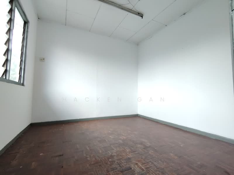 Flat for Sale at Seksyen 2 Wangsa Maju Flat - Hacken Gan - Bedroom - PropertyGuru.com.my