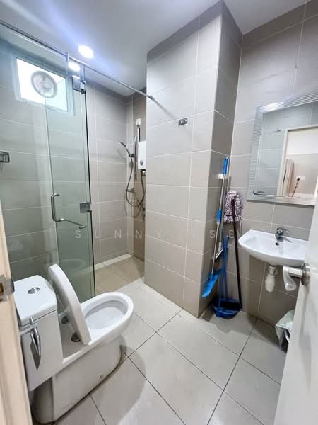 Servis Apartment untuk Disewa di Summerton - Sunny Tse - Bathroom - PropertyGuru.com.my
