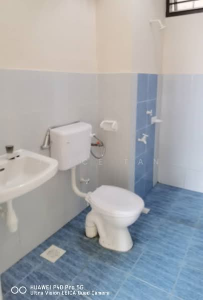 Apartment for Rent at Indah Court Apartment - Joyce Tan - Bathroom - PropertyGuru.com.my