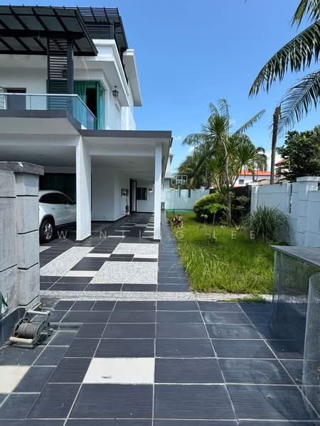 2.5-storey Terraced House for Sale in Taman Sutera Utama (Skudai) - Wenting Lee - Exterior - PropertyGuru.com.my