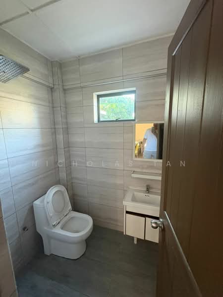 Semi-Detached House for Sale in Kuching (Sarawak) - Nicholas Tan - Bathroom - PropertyGuru.com.my
