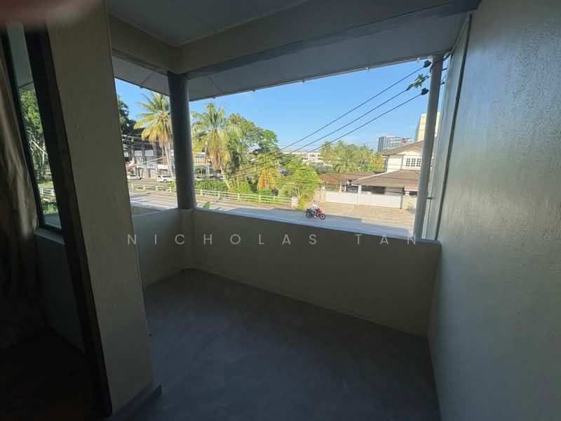 Semi-Detached House for Sale in Kuching (Sarawak) - Nicholas Tan - Balcony - PropertyGuru.com.my