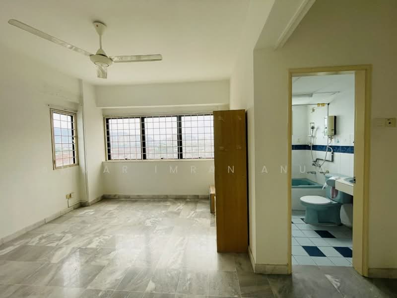 Condominium for Sale at Chancellor - Ammar Imran Anuar - Living Room - PropertyGuru.com.my