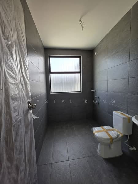 2-storey Terraced House for Sale in Taman Bestari Indah (Ulu Tiram) - Crystal Kong - Bathroom - PropertyGuru.com.my