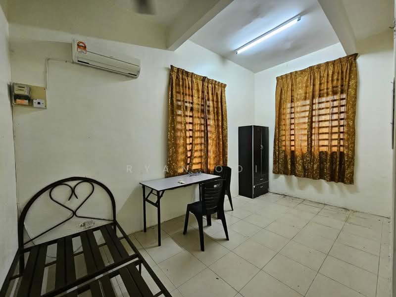 2-storey Terraced House for Sale in Taman Vistana (Alor Setar) - Ryan Ooi - Bedroom - PropertyGuru.com.my