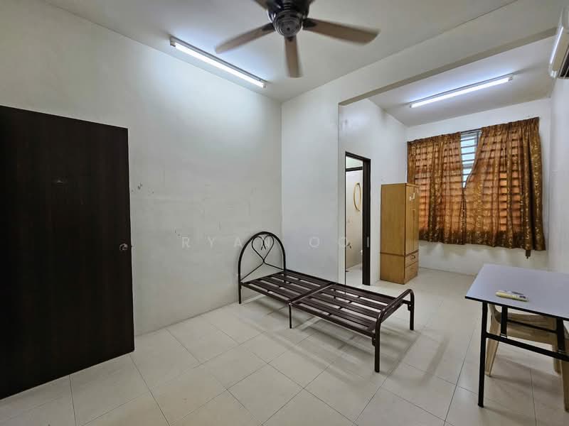 2-storey Terraced House for Sale in Taman Vistana (Alor Setar) - Ryan Ooi - Bedroom - PropertyGuru.com.my