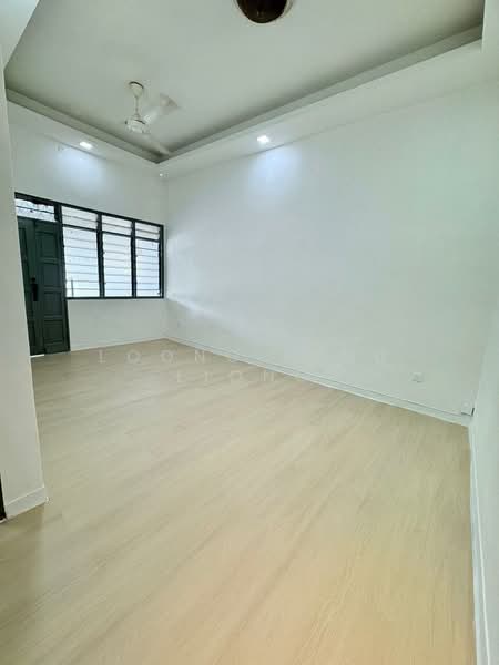 1-storey Terraced House for Sale in Taman Perling (Perling) - Loong Hing Liong - Interior - PropertyGuru.com.my