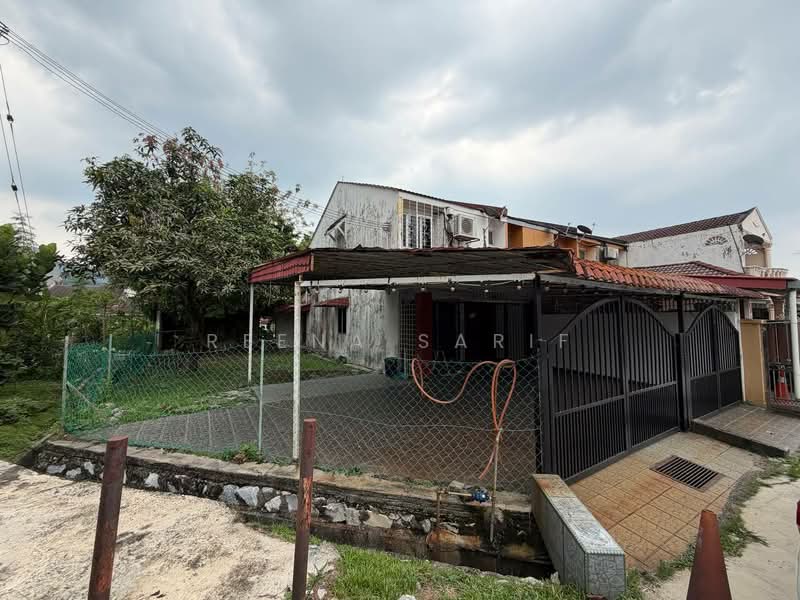 Corner Lot 2 Storey Terrace Taman Ampang Indah untuk Untuk Dijual - RM 850,000, Mac 2026 - Exterior - PropertyGuru.com.my