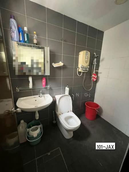2-storey Terraced House for Sale in Bandar Bukit Tinggi (Klang) - Suen Ng - Bathroom - PropertyGuru.com.my