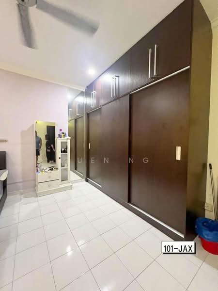 2-storey Terraced House for Sale in Bandar Bukit Tinggi (Klang) - Suen Ng - PropertyGuru.com.my
