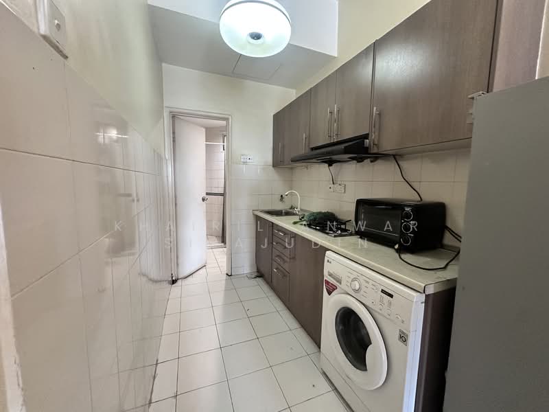 Service Residence for Rent at Windsor Tower - Khairil Anwar Sirajudin - Kitchen - PropertyGuru.com.my