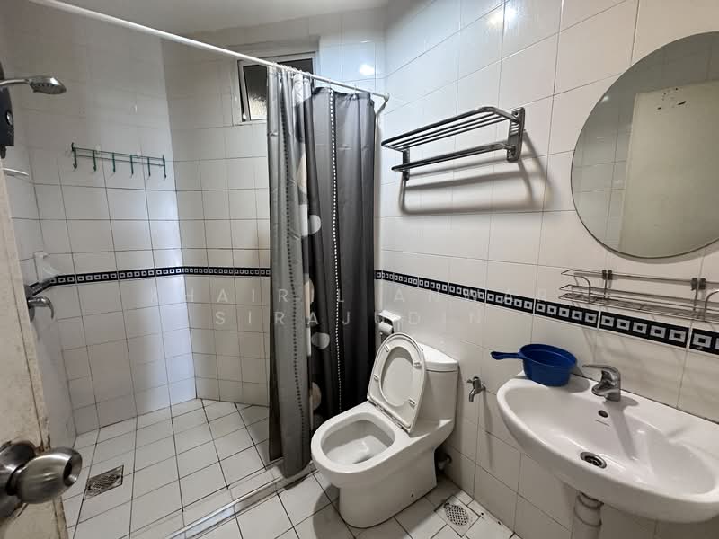 Service Residence for Rent at Windsor Tower - Khairil Anwar Sirajudin - Bathroom - PropertyGuru.com.my