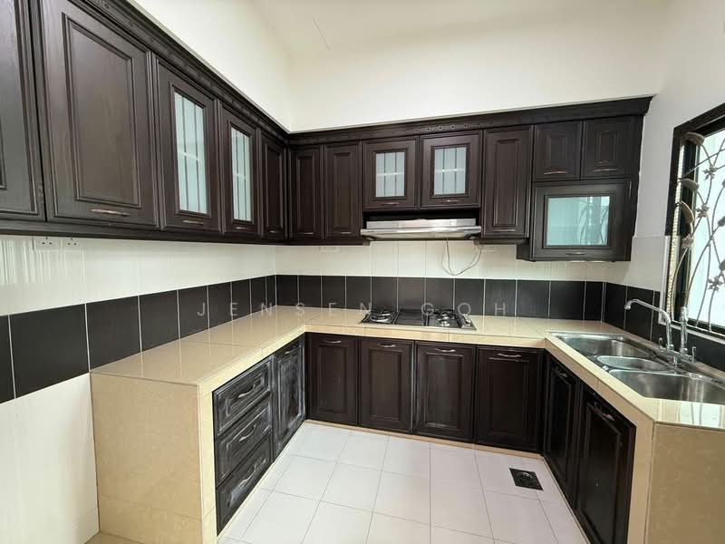 Cluster House for Sale in Taman Mutiara Mas (Skudai) - Jensen Goh - Kitchen - PropertyGuru.com.my