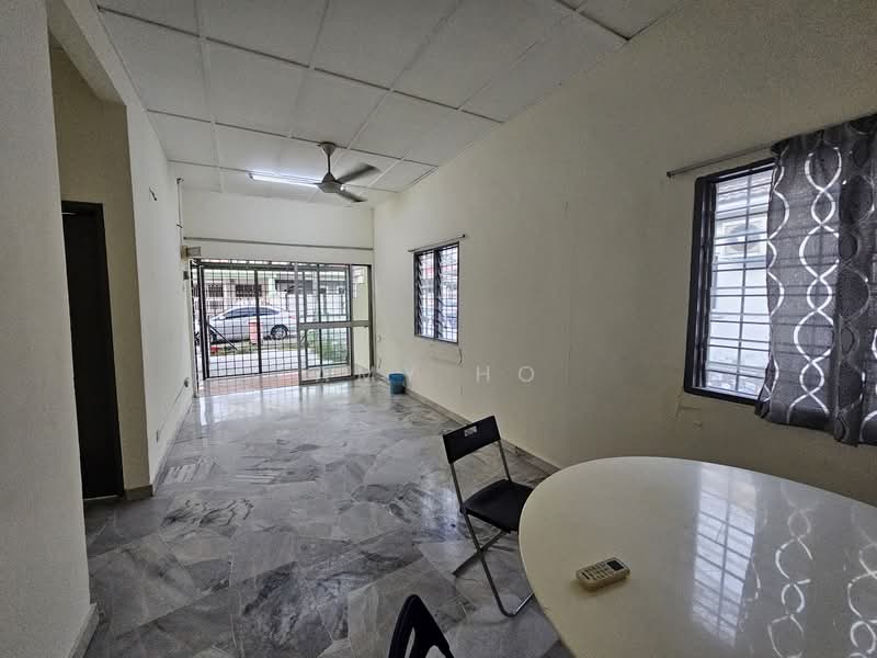 SD4 untuk Untuk Disewa - RM 1,950 /bulan, Mac 2026 - Living Room - PropertyGuru.com.my