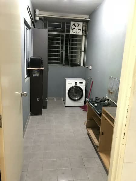 Koi Kinrara untuk Untuk Dijual - RM 450,000, Mac 2026 - Kitchen - PropertyGuru.com.my