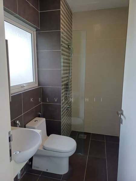 Vila Berkembar untuk Disewa di Bandar Puteri Puchong (Puchong) - Kelvin Hii - Bathroom - PropertyGuru.com.my