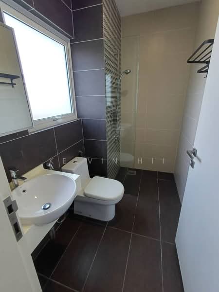 Vila Berkembar untuk Disewa di Bandar Puteri Puchong (Puchong) - Kelvin Hii - Bathroom - PropertyGuru.com.my