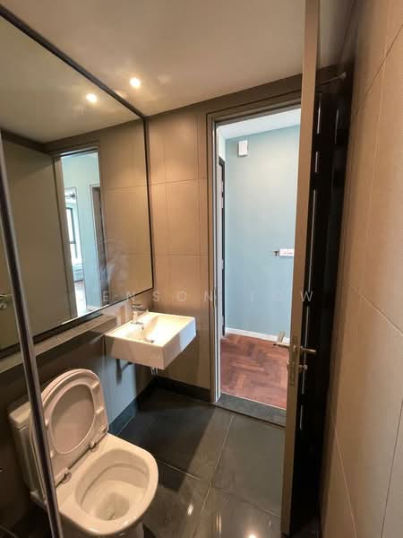 Service Residence for Sale at Bloomsvale Menara Vista Petaling - Jenson Low - Bathroom - PropertyGuru.com.my