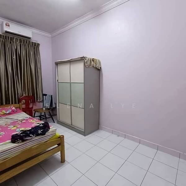 2-storey Terraced House for Sale in Taman Seri Orkid (Skudai) - Elena Lye - Bedroom - PropertyGuru.com.my