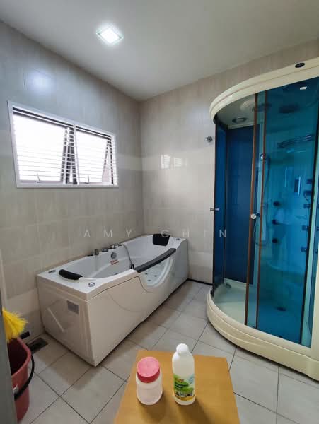 3-storey Terraced House for Sale in Taman Bukit Prima (Cheras) - Amy Chin - Bathroom - PropertyGuru.com.my