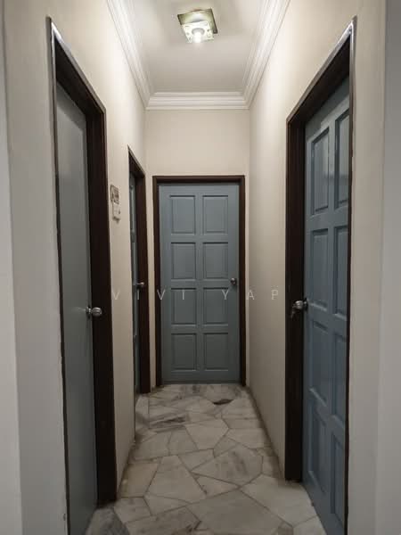 Pangsapuri untuk Disewa di Pangsapuri Seri Pinang - Vivi Yap - Corridor - PropertyGuru.com.my