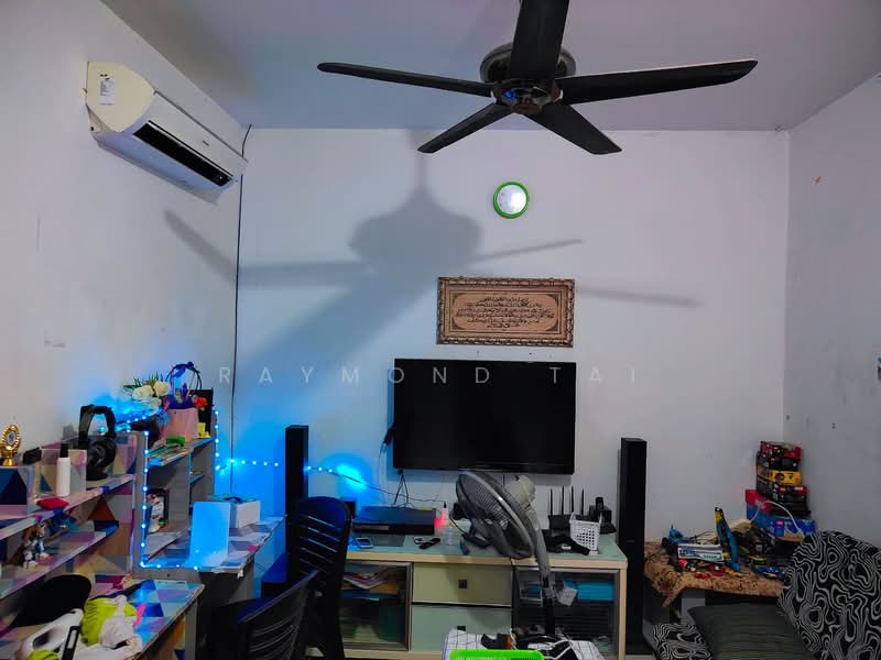 2-storey Terraced House for Sale in Taman Air Tawar Indah (Butterworth) - Raymond Tai - Living Room - PropertyGuru.com.my