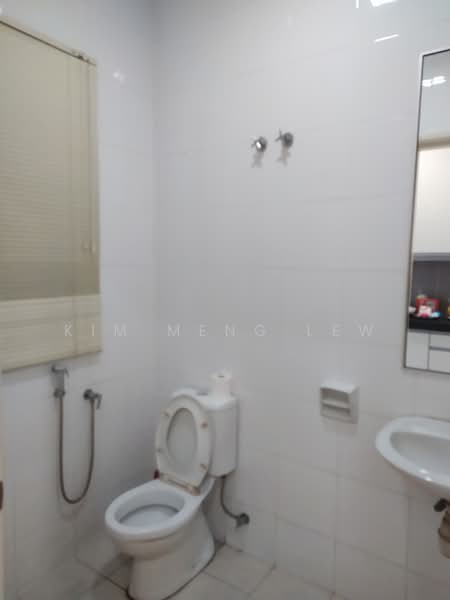 3-storey Terraced House for Rent in Damansara Damai (Selangor) - Kim Meng Lew - Bathroom - PropertyGuru.com.my