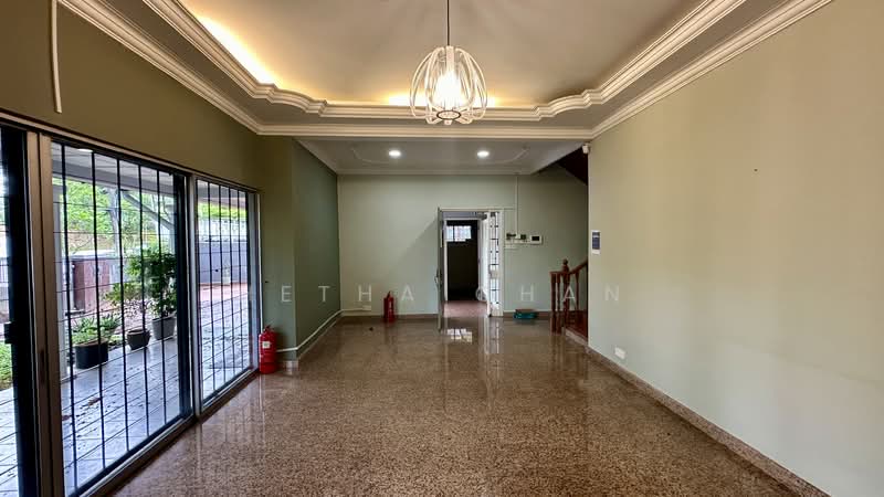 Bungalow for Sale in Taman Bandaraya (Bangsar) - Hetha Chan - Living Room - PropertyGuru.com.my