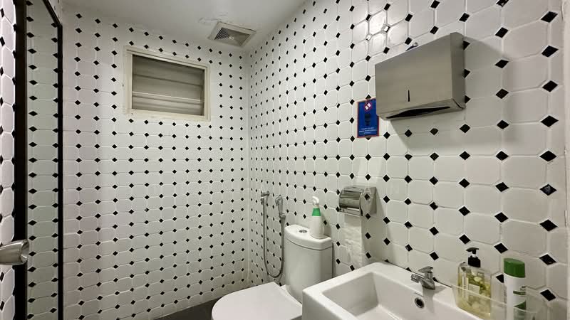 Bungalow for Sale in Taman Bandaraya (Bangsar) - Hetha Chan - Bathroom - PropertyGuru.com.my