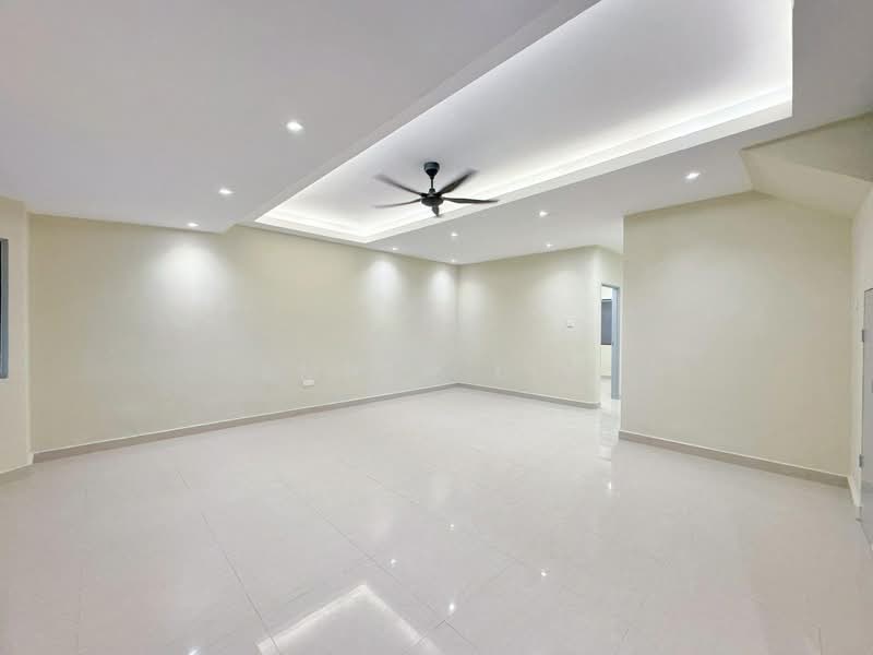 2-storey Terraced House for Sale in Skudai (Johor) - Ember Lim - Living Room - PropertyGuru.com.my