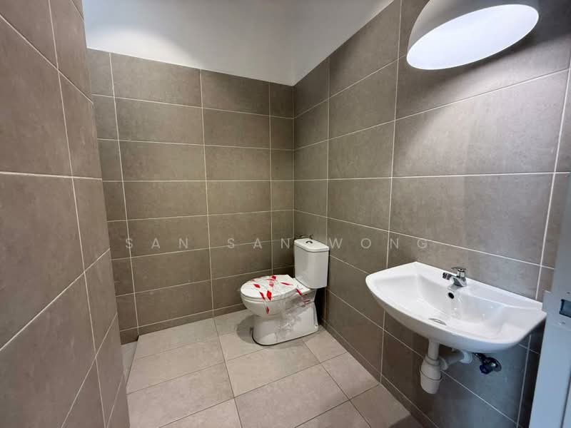 Terraced House for Sale in Kuching (Sarawak) - San San Wong - Bathroom - PropertyGuru.com.my