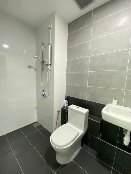 Service Residence for Rent at Wave @ Marina Cove - Tommy Tai - Bathroom - PropertyGuru.com.my