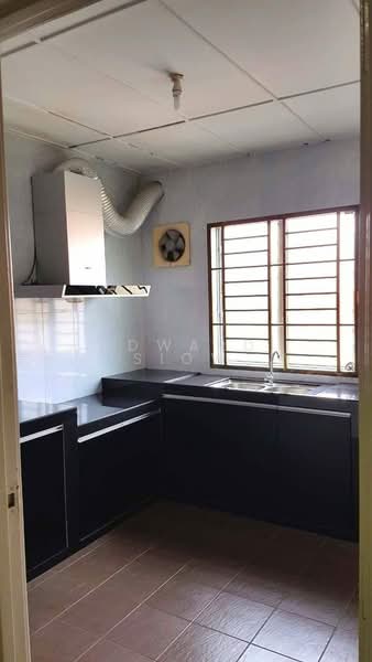Rumah Teres 1 Tingkat untuk Dijual di Ulu Tiram (Johor) - Edward Siow - Kitchen - PropertyGuru.com.my