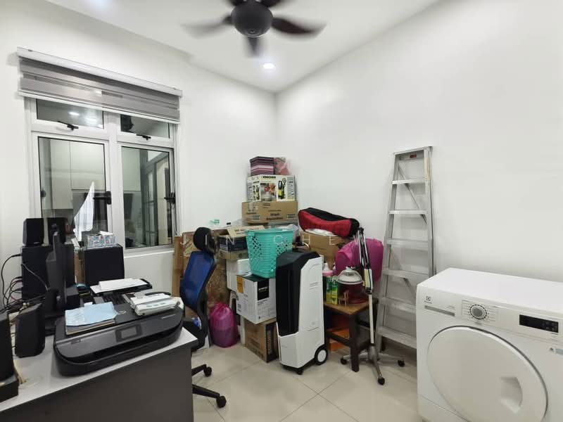 Meridin Bayvue Serviced Apartment untuk Untuk Dijual - RM 430,000, Mac 2026 - Study - PropertyGuru.com.my