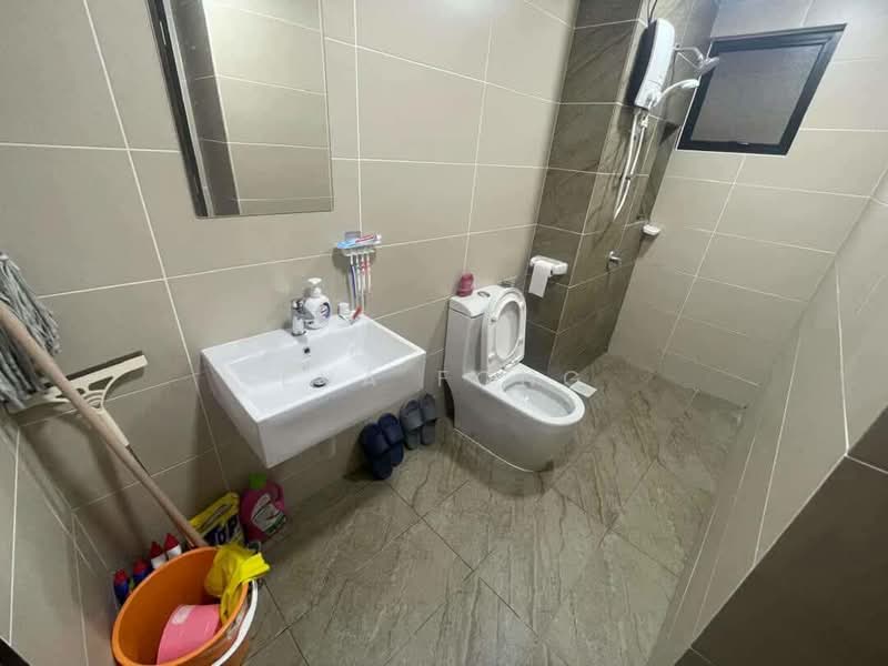 Service Residence for Rent at Veranda Residence - Eva Fong - Bathroom - PropertyGuru.com.my