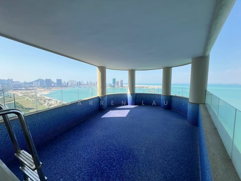 8 Gurney (The Shore Condominium) untuk Untuk Disewa - RM 18,000 /bulan, Mac 2026 - Pool - PropertyGuru.com.my