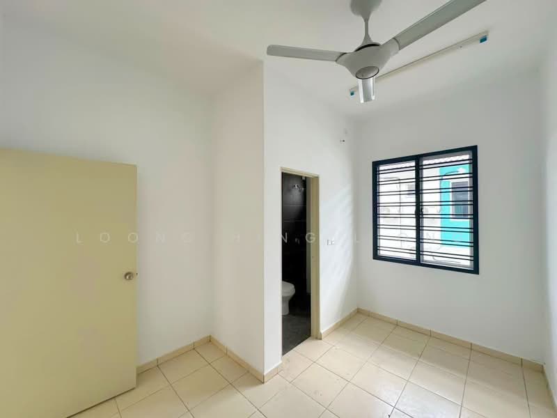 2-storey Terraced House for Sale in Bandar Seri Alam (Masai) - Loong Hing Liong - Interior - PropertyGuru.com.my