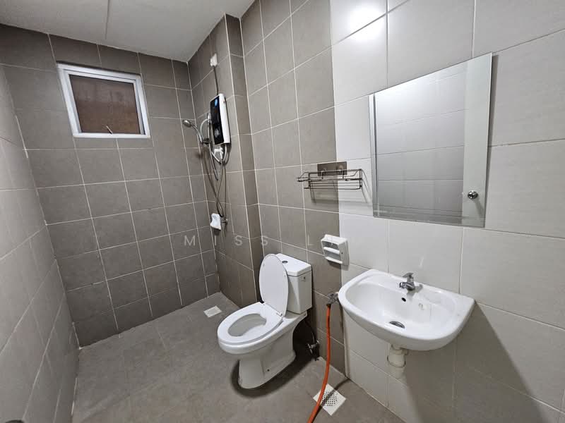 Service Residence for Rent at BSP 21 - MISS LIM - Bathroom - PropertyGuru.com.my