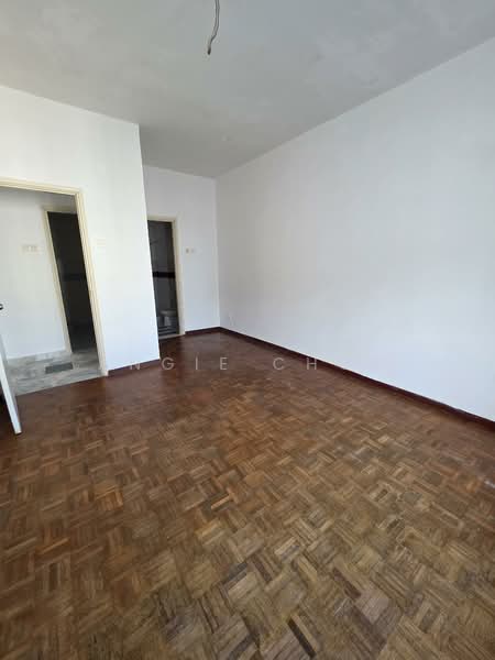 Condominium for Sale at Bay View Villas - Angie Choo - Bedroom - PropertyGuru.com.my