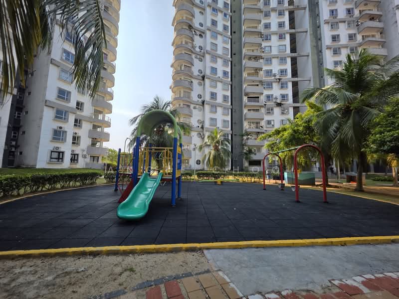 Condominium for Sale at Bay View Villas - Angie Choo - Exterior - PropertyGuru.com.my