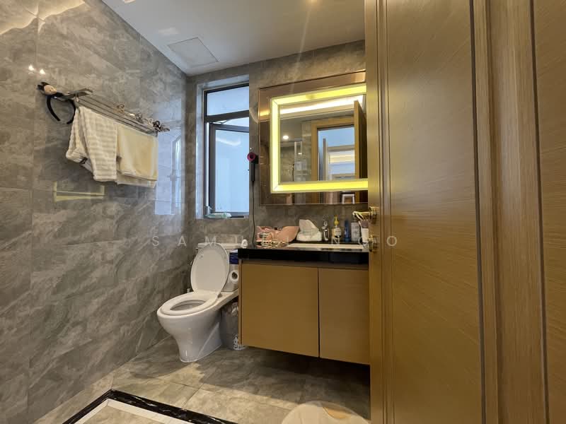 Service Residence for Sale at R&F Princess Cove Phase 1 - Samuel Ngo - Bathroom - PropertyGuru.com.my