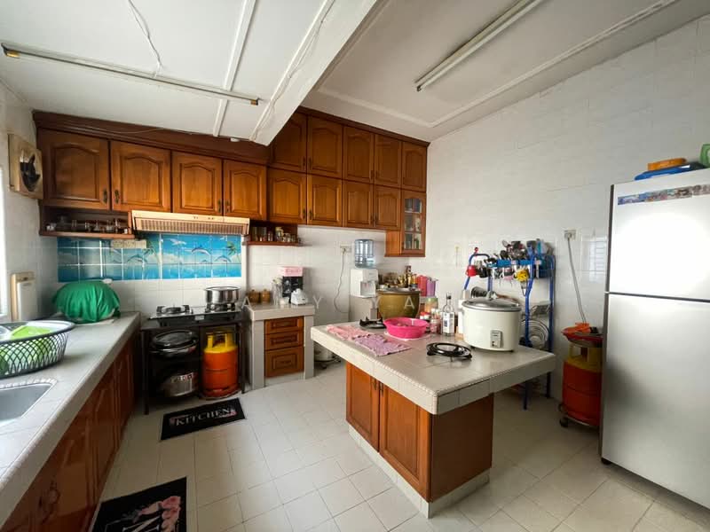 Taman Ehsan untuk Untuk Dijual - RM 650,000, Apr 2026 - Kitchen - PropertyGuru.com.my