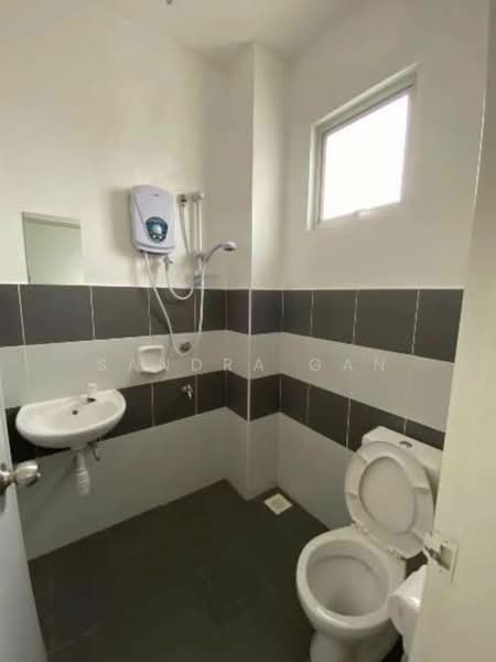 2-storey Terraced House for Sale in Pontian (Johor) - Sandra Gan - Bathroom - PropertyGuru.com.my