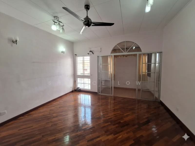 2-storey Terraced House for Sale in Bandar Puteri Puchong (Puchong) - Shanice Low - Living Room - PropertyGuru.com.my