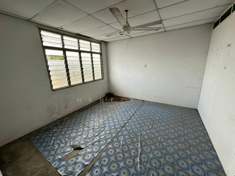 Shoplot 1st Floor - Taman Mustika - Hutan Kampung untuk Untuk Disewa - RM 600 /bulan, Apr 2026 - Interior - PropertyGuru.com.my